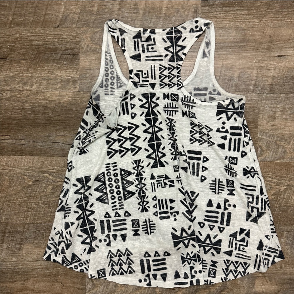 Women’s Black & Off White Aztec Print Racer Back High Low Tank Top - Size Small